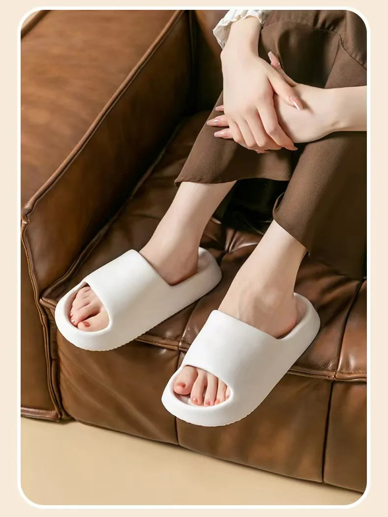 White Thick Platform Cloud Slippers Women Lightweight Soft Sole EVA Home Slides Woman Summer Comfort Non Slip Beach Flip Flops