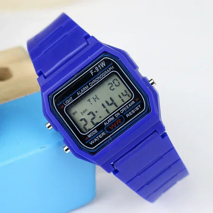 Sport LED Digital Watches Children Simple Small Square Dial Electronic Watch Silicone Band Fashion Casual Mens Watch Friend Gift