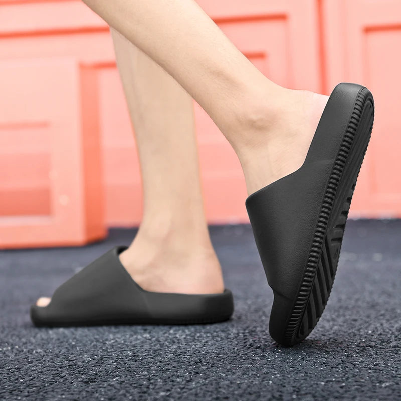 Summer Men Women Slippers EVA Platform Outdoor Comfortable Simple Design Beach Sandals Clogs Casual Indoor Slippers For Couple