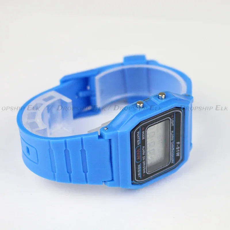 Sport LED Digital Watches Children Simple Small Square Dial Electronic Watch Silicone Band Fashion Casual Mens Watch Friend Gift