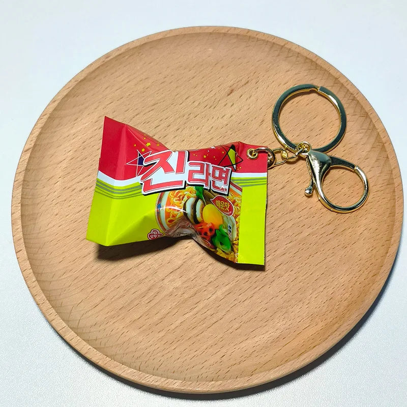 Creative Mini Indonesian Noodle Keychain Korean Ramen Instant Snack Food Toy Souvenir Spicy Mini Keyring Southeast Asian Cuisine