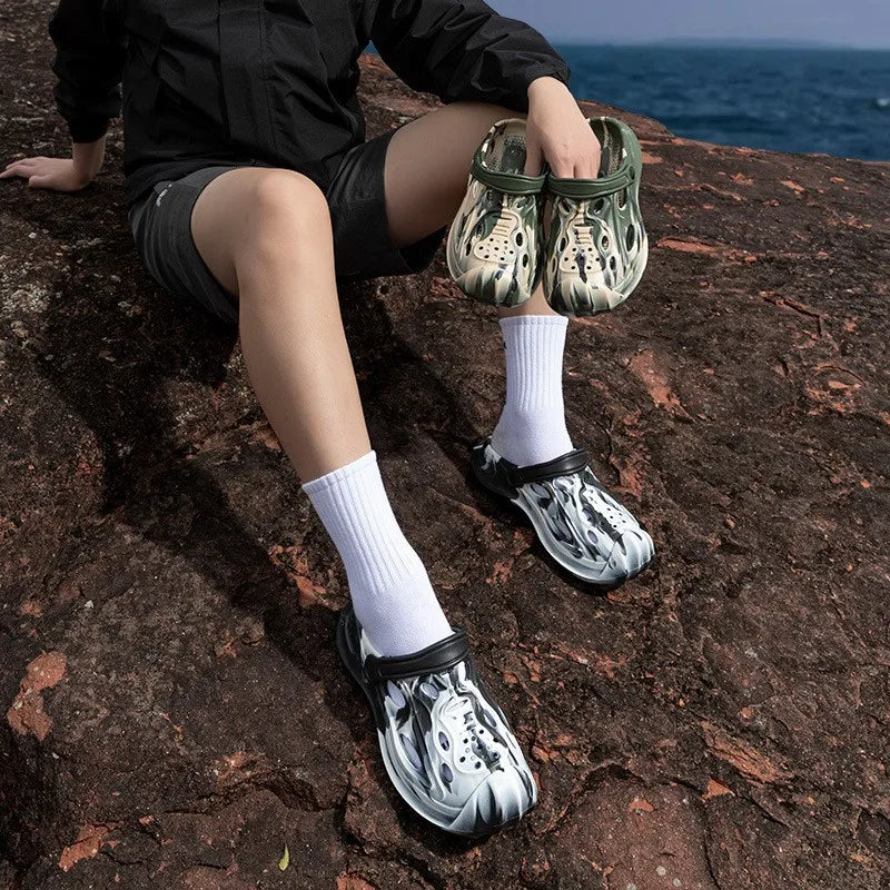 Comwarm Men's Summer Clogs Slippers New Fashion Camouflage Garden Sandals Outdoor Classic Beach Slippers Soft EVA House Slides