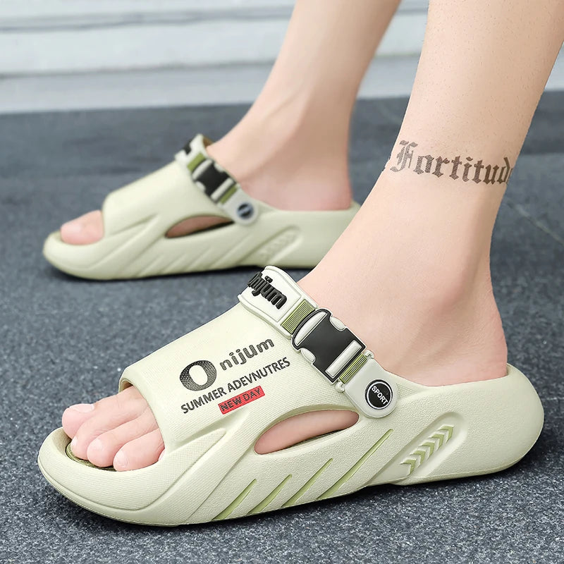 New Men's Slippers Outdoor Sandals Beach Comfortable Soft Slides Indoor Slippers Casual Shoes Men Outdoor Sandals Big Size 46 47