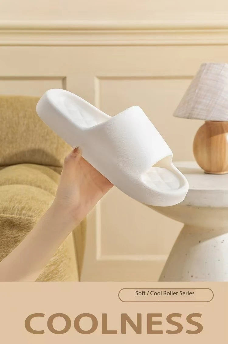 White Thick Platform Cloud Slippers Women Lightweight Soft Sole EVA Home Slides Woman Summer Comfort Non Slip Beach Flip Flops