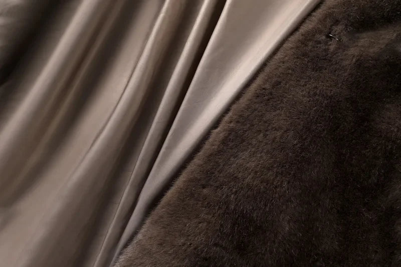 Neo Mint Luxury Faux Mink Fur Coat Women Iconic Brand 2024 Winter Long Outerwear Jacket Crystal Hooks Street Style Warm Overcoat