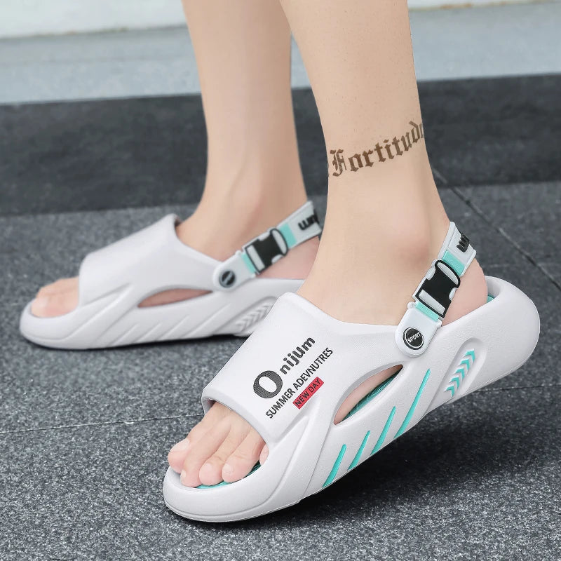 New Men's Slippers Outdoor Sandals Beach Comfortable Soft Slides Indoor Slippers Casual Shoes Men Outdoor Sandals Big Size 46 47