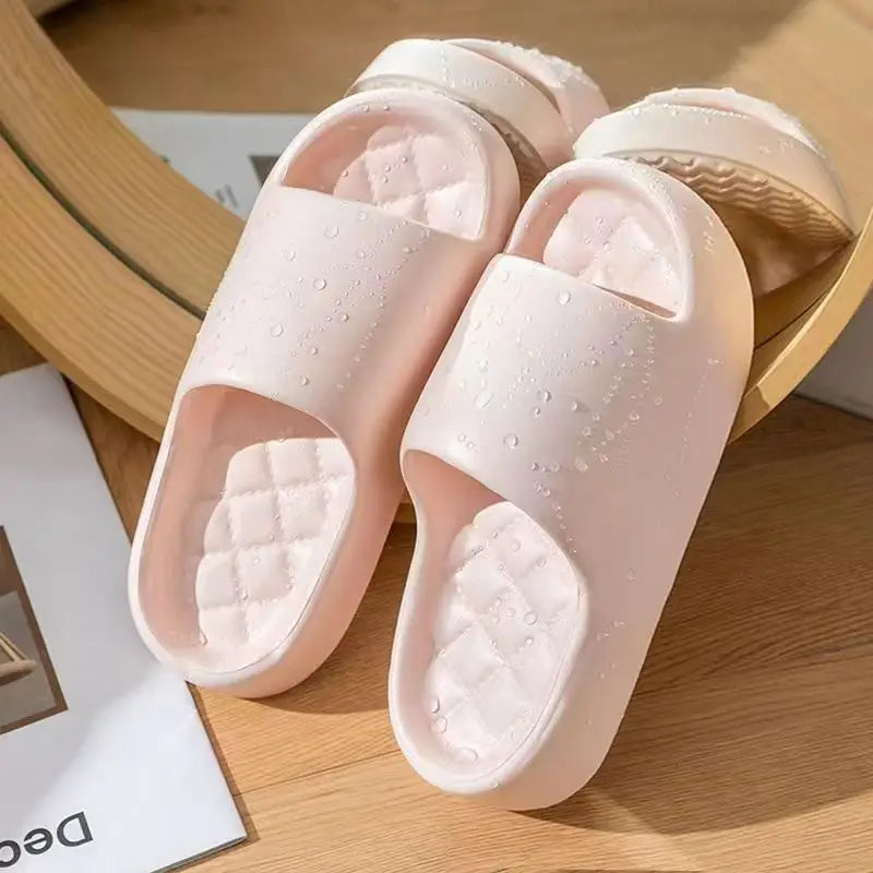 White Thick Platform Cloud Slippers Women Lightweight Soft Sole EVA Home Slides Woman Summer Comfort Non Slip Beach Flip Flops