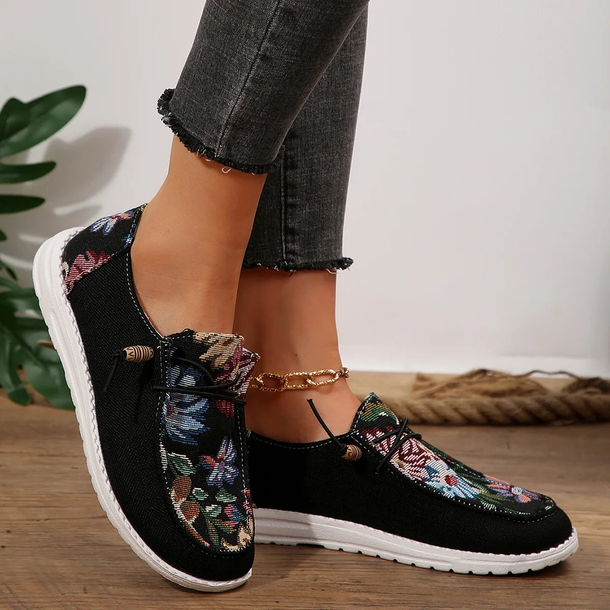 Women's Flat Slip-on Casual Single Shoes Trend Walking Sneakers Women Autumn Soft Sole Outdoor Shoes New Loafers Zapatos Mujer