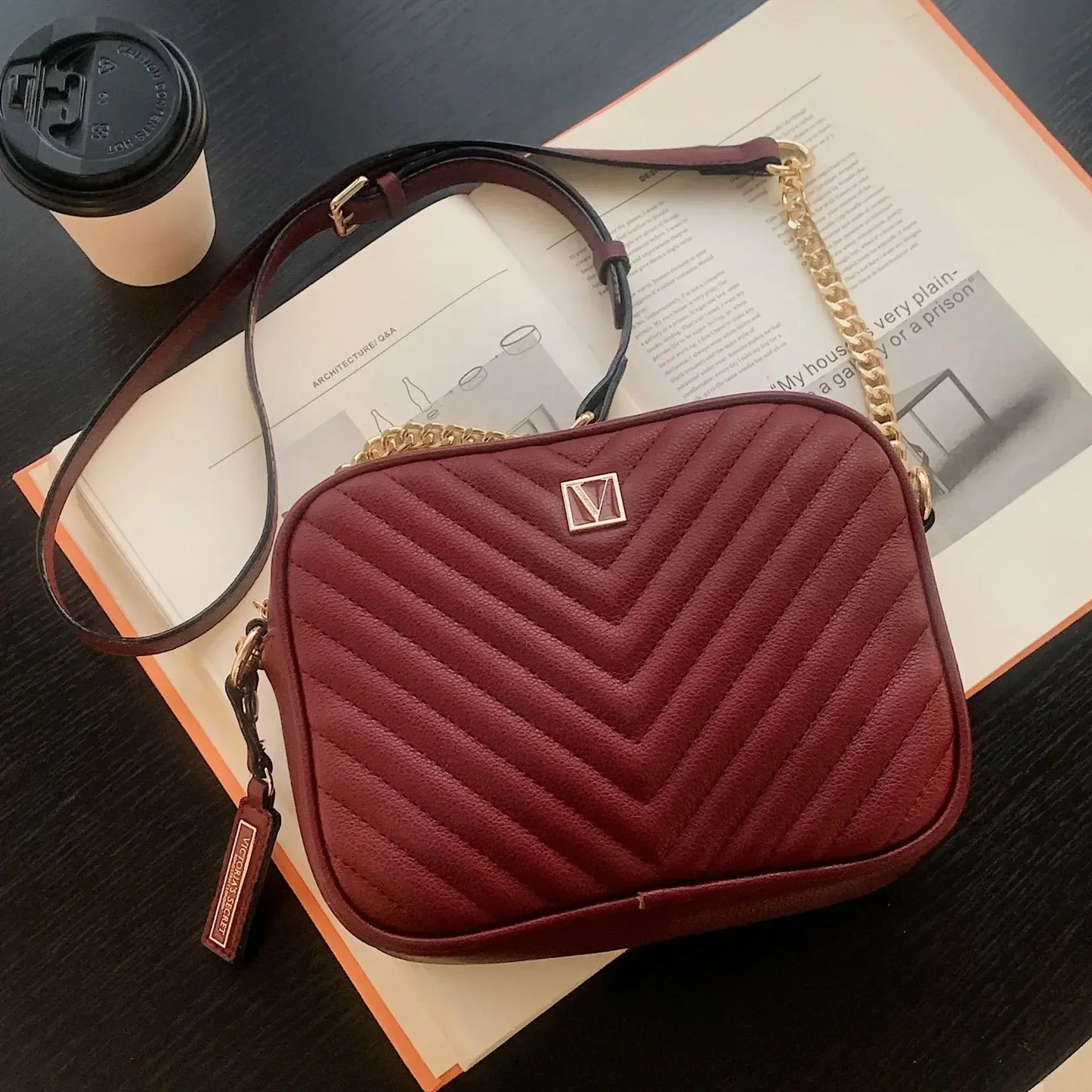 Women Bag Purse Pebbled V-Quilt Metal Chain Zip Up