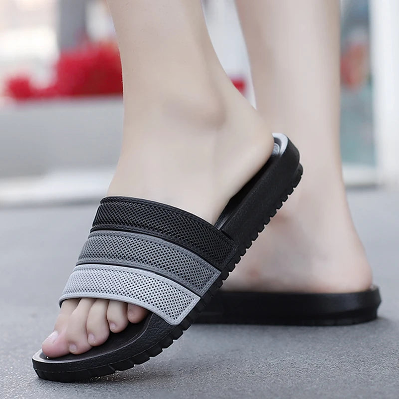 Summer Men Slippers Gradient Design Sandals Outdoor Clogs Soft Beach Slippers Comfortable Casual Indoor Home Shoe For Male 38-47