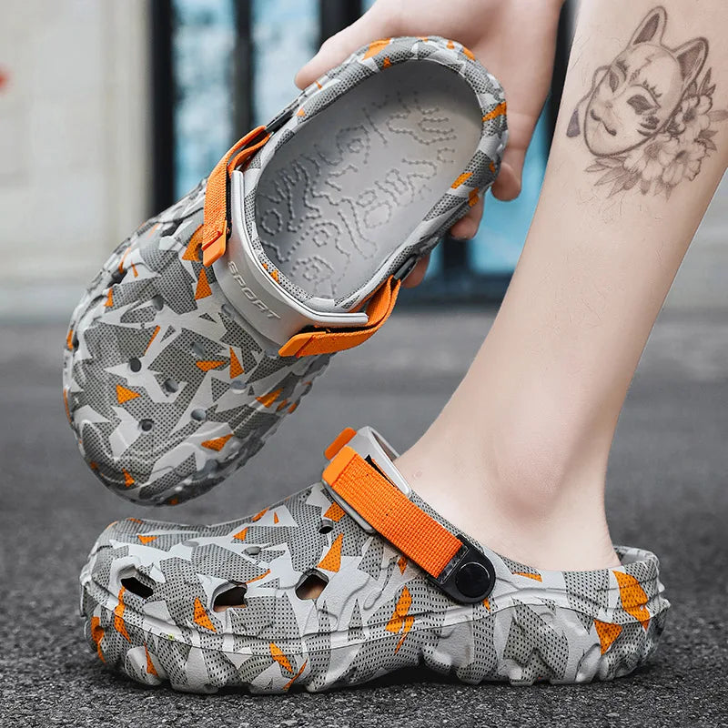 Summer Outdoor Beach Sandals Men Clogs Shoes Men Slippers Camouflage Platform Aqua Shoes Soft EVA Indoor Home Slides Flip Flops