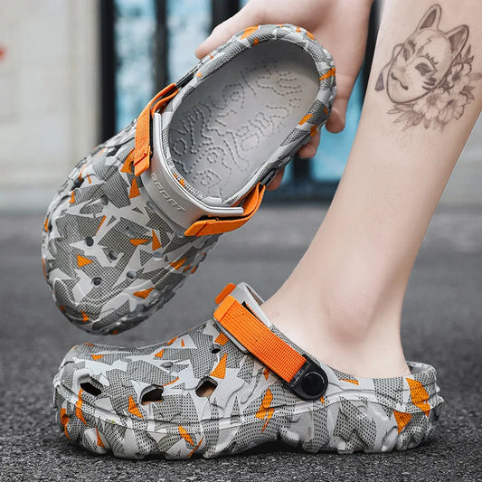 Summer Outdoor Beach Sandals Men Clogs Shoes Men Slippers Camouflage Platform Aqua Shoes Soft EVA Indoor Home Slides Flip Flops
