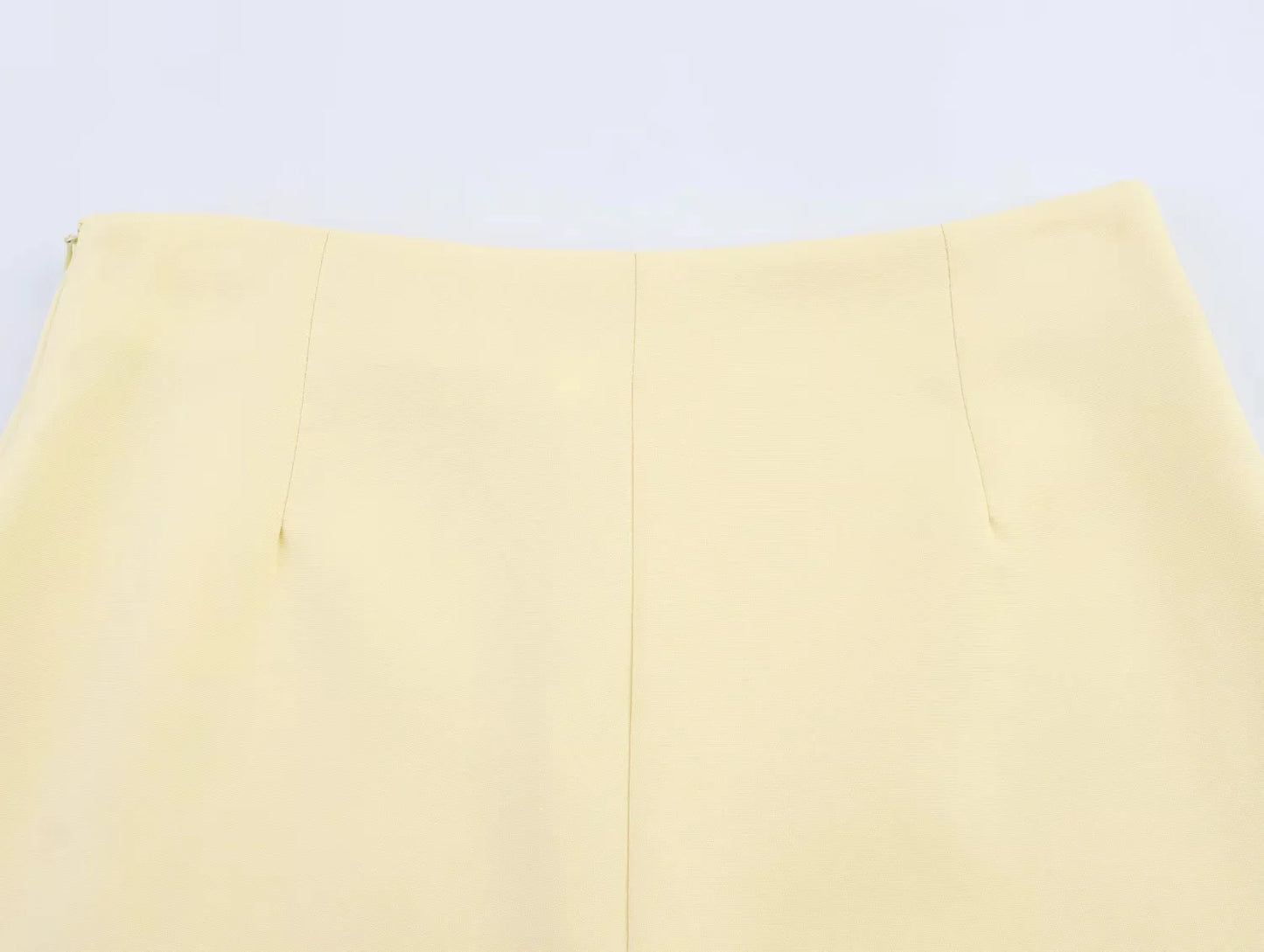 TRAFZA Casual Chic Butter Yellow Women Shorts Skirt Solid Zipper Shorts Skirt Fashion 2025 Spring Summer Elegant Holiday Shorts