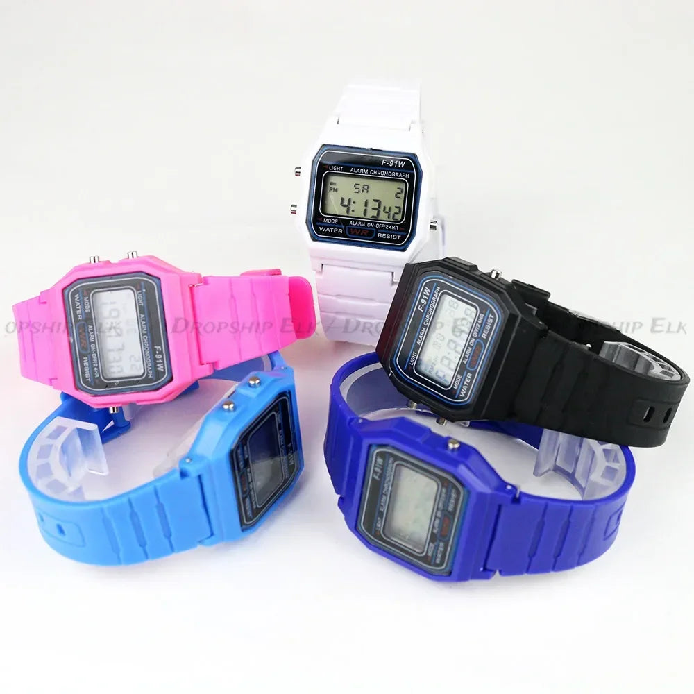 Sport LED Digital Watches Children Simple Small Square Dial Electronic Watch Silicone Band Fashion Casual Mens Watch Friend Gift