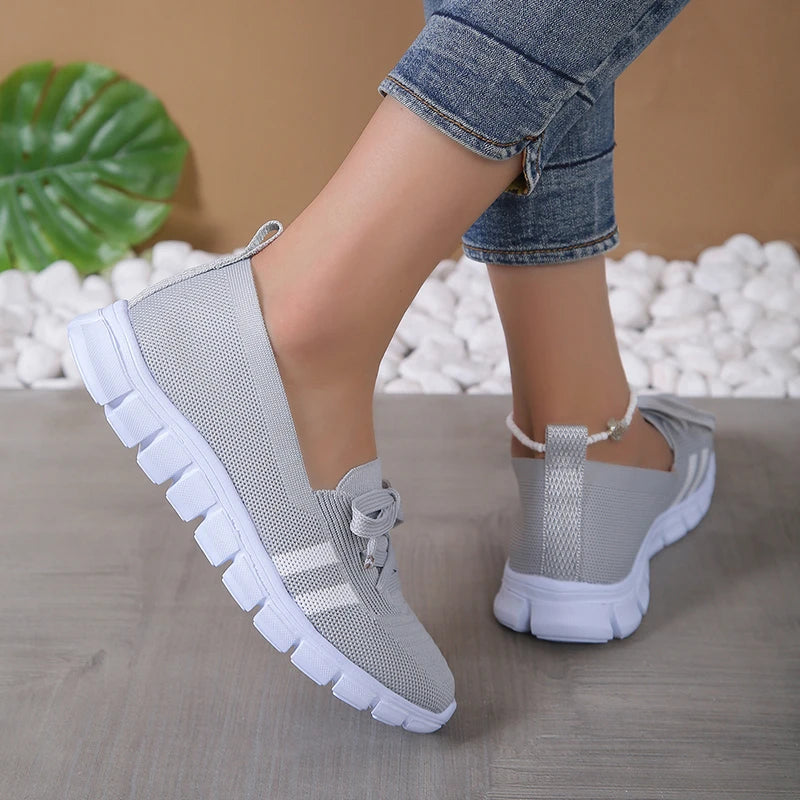Lightweight Women Casual Shoes Mesh Breathable Casual Sneakers Woman Striped Knitted Flats Comfortable Walking Shoes Plus Size