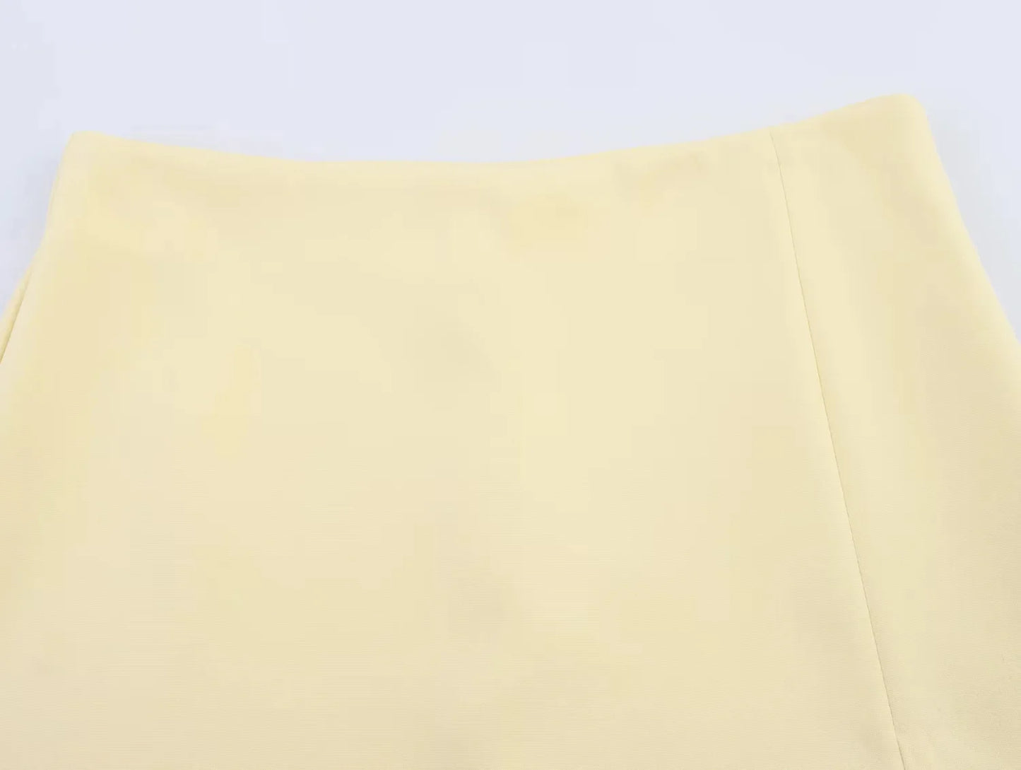 TRAFZA Casual Chic Butter Yellow Women Shorts Skirt Solid Zipper Shorts Skirt Fashion 2025 Spring Summer Elegant Holiday Shorts