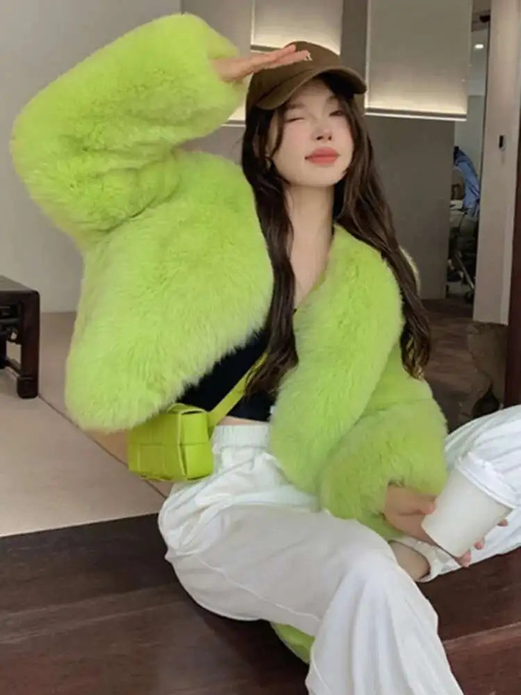 LGRQ 2025 fall mink fur jacket for women, small and environmentally friendly fox fur short imitation fur jacket, fur cardigan