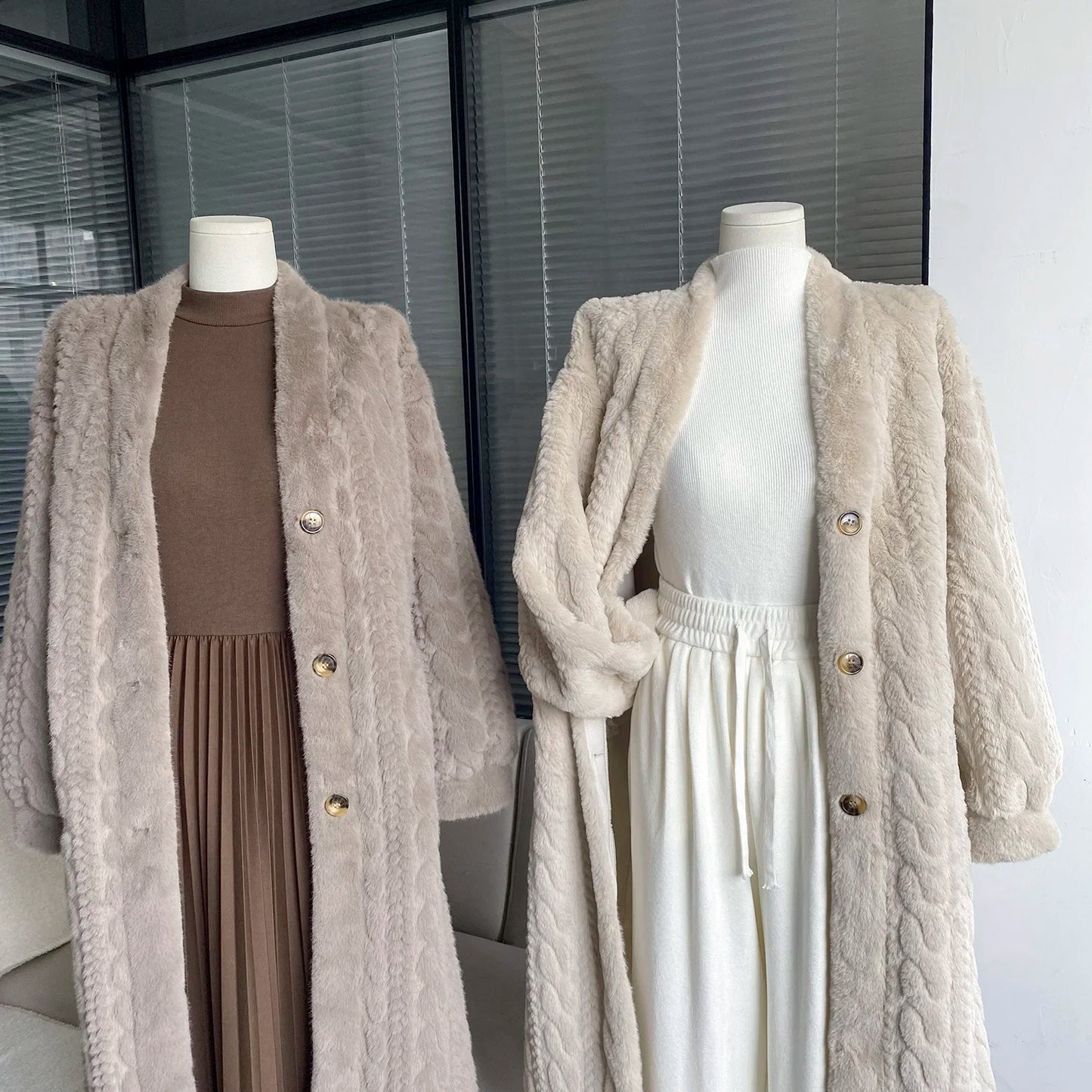 Winter Thick Warm Female Long Loose Coats Plus Size Button Fly Vintage Women's Faux Fur Outerwear Ladies X-long Dobby Fur Jacket