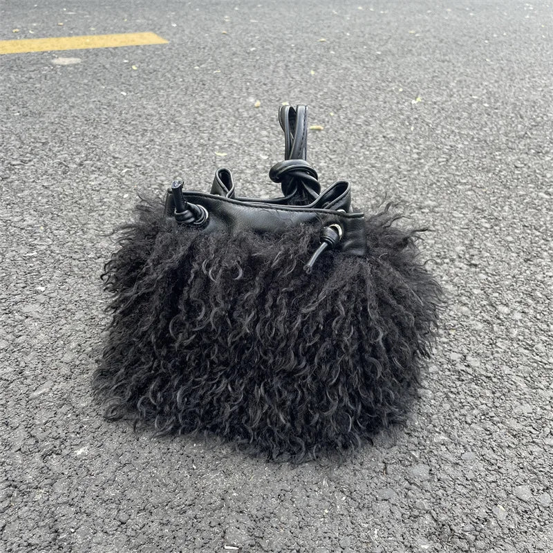 Luxury Colorful Tassels Furry Drawstring Bucket Bag Women Plush Handbag Harajuku Street Punk Y2k Hot Girls Faux Fur Shoulder Bag
