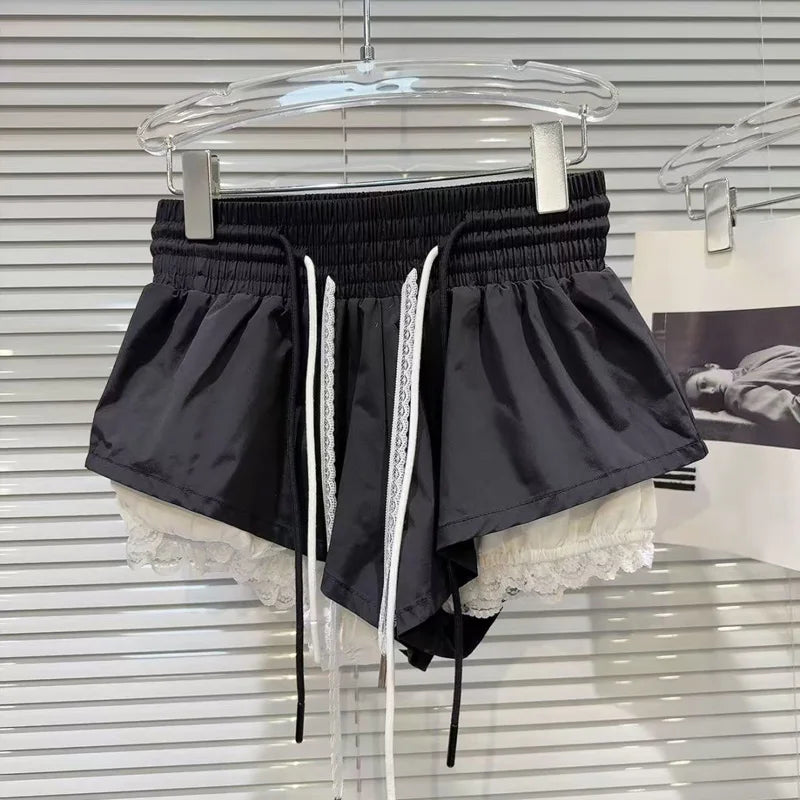 Shorts Woman Summer 2025 New White Korean Fashion Harajuku Balloon Skirt Short Woman Clothing Y2k Black Bloomer Women's Shorts