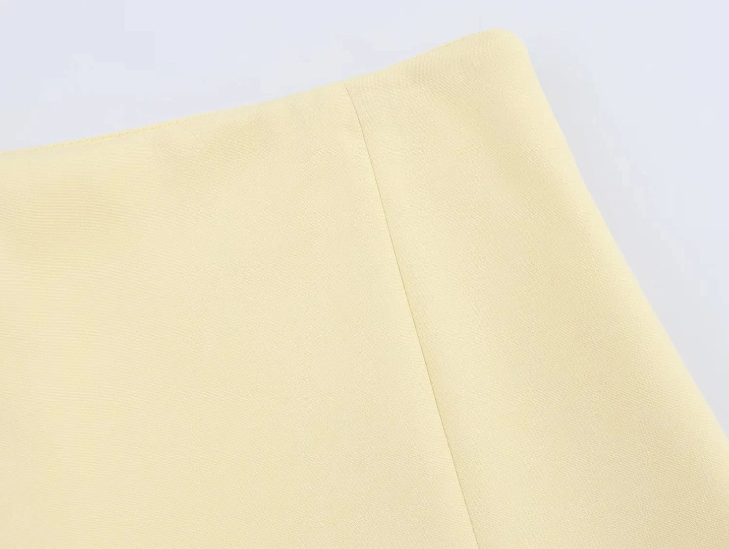 TRAFZA Casual Chic Butter Yellow Women Shorts Skirt Solid Zipper Shorts Skirt Fashion 2025 Spring Summer Elegant Holiday Shorts