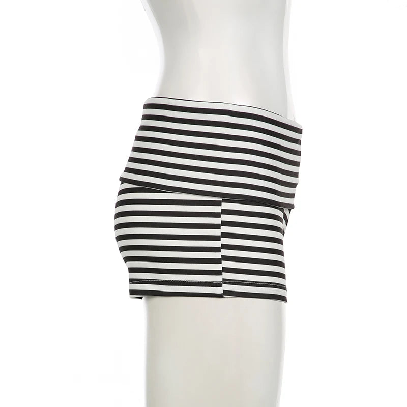 Darlingaga Casual Stripe Tierred Bodycon Summer Shorts Women Korean Style Homewear Hottie Shorts Pants Basic Cute Sporty Outfits