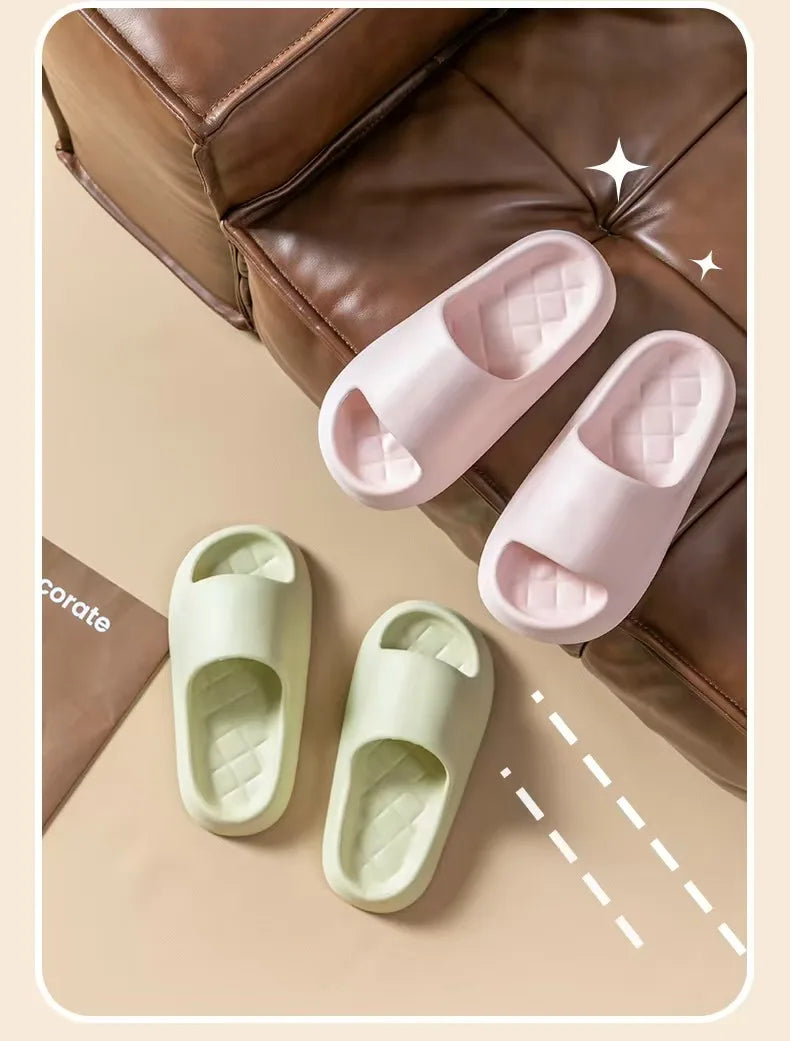 White Thick Platform Cloud Slippers Women Lightweight Soft Sole EVA Home Slides Woman Summer Comfort Non Slip Beach Flip Flops