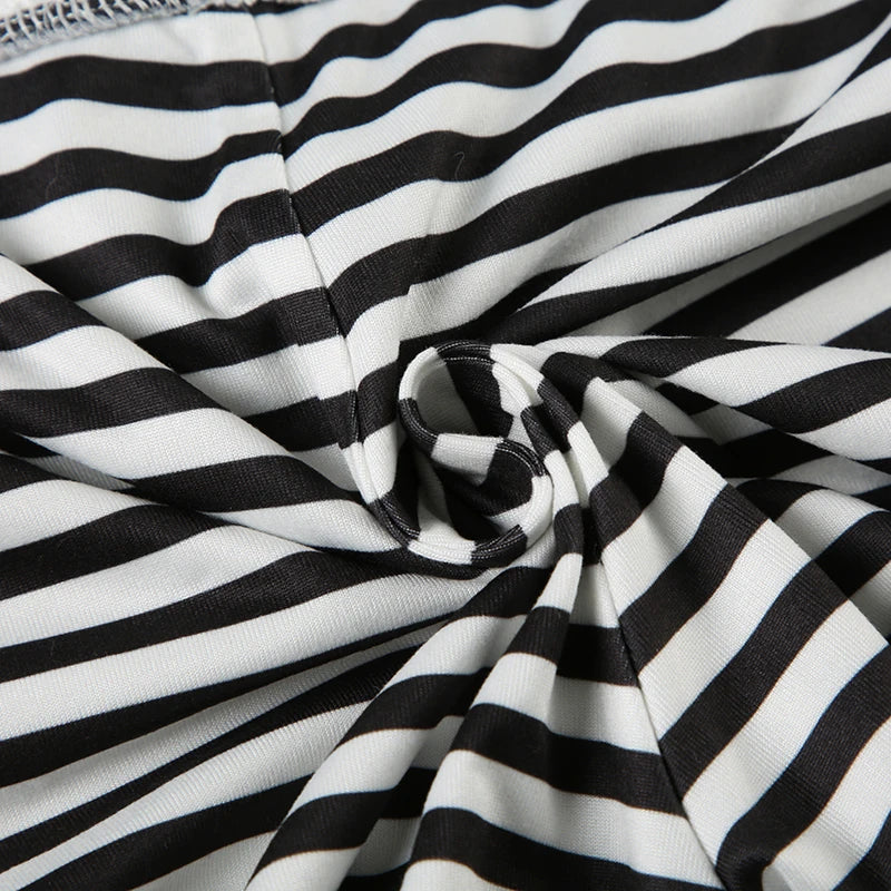 Darlingaga Casual Stripe Tierred Bodycon Summer Shorts Women Korean Style Homewear Hottie Shorts Pants Basic Cute Sporty Outfits