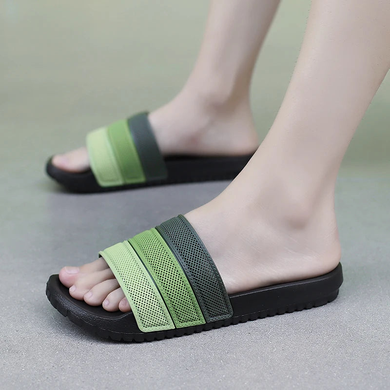 Summer Men Slippers Gradient Design Sandals Outdoor Clogs Soft Beach Slippers Comfortable Casual Indoor Home Shoe For Male 38-47