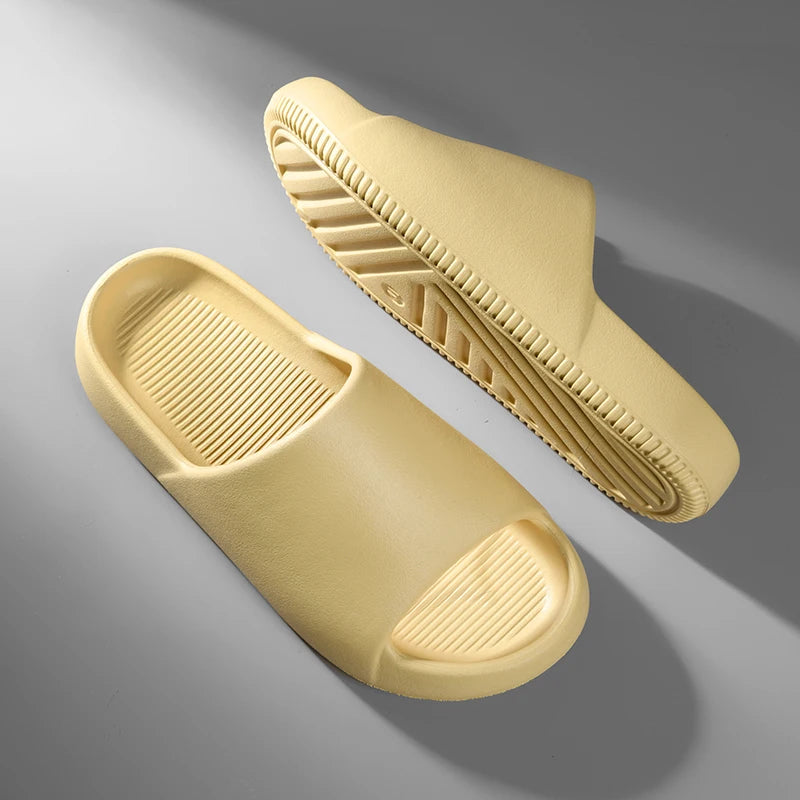 Summer Men Women Slippers EVA Platform Outdoor Comfortable Simple Design Beach Sandals Clogs Casual Indoor Slippers For Couple