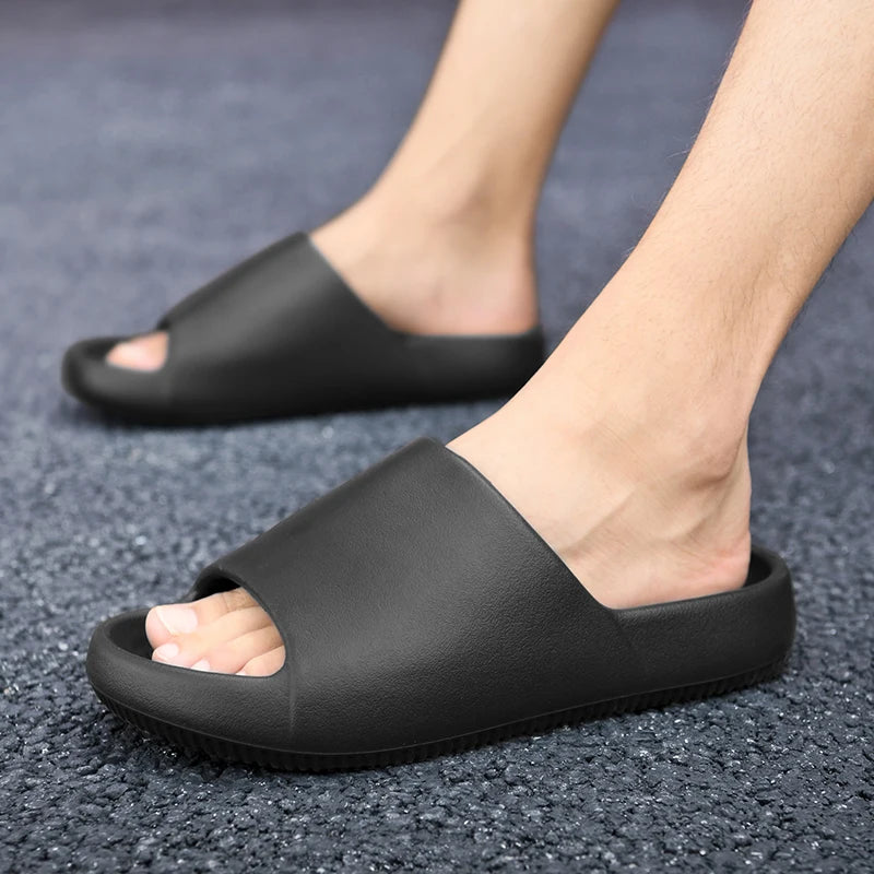 Summer Men Women Slippers EVA Platform Outdoor Comfortable Simple Design Beach Sandals Clogs Casual Indoor Slippers For Couple