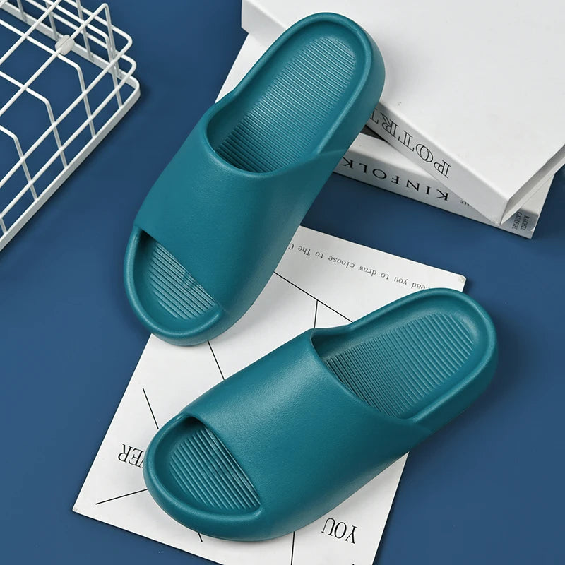 Summer Men Women Slippers EVA Platform Outdoor Comfortable Simple Design Beach Sandals Clogs Casual Indoor Slippers For Couple