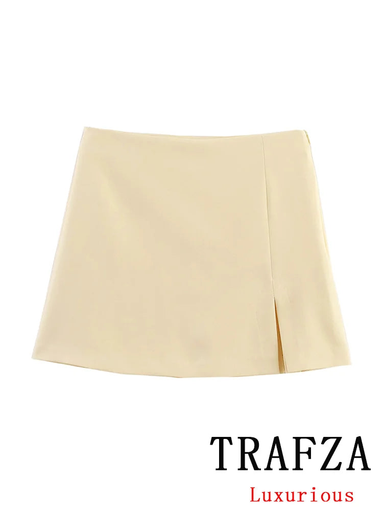 TRAFZA Casual Chic Butter Yellow Women Shorts Skirt Solid Zipper Shorts Skirt Fashion 2025 Spring Summer Elegant Holiday Shorts