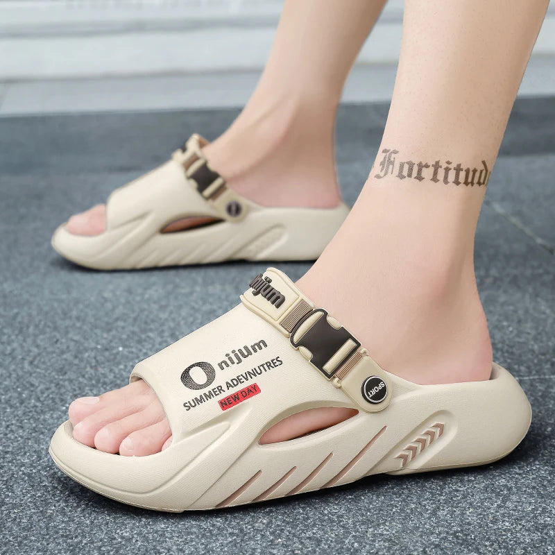 New Men's Slippers Outdoor Sandals Beach Comfortable Soft Slides Indoor Slippers Casual Shoes Men Outdoor Sandals Big Size 46 47