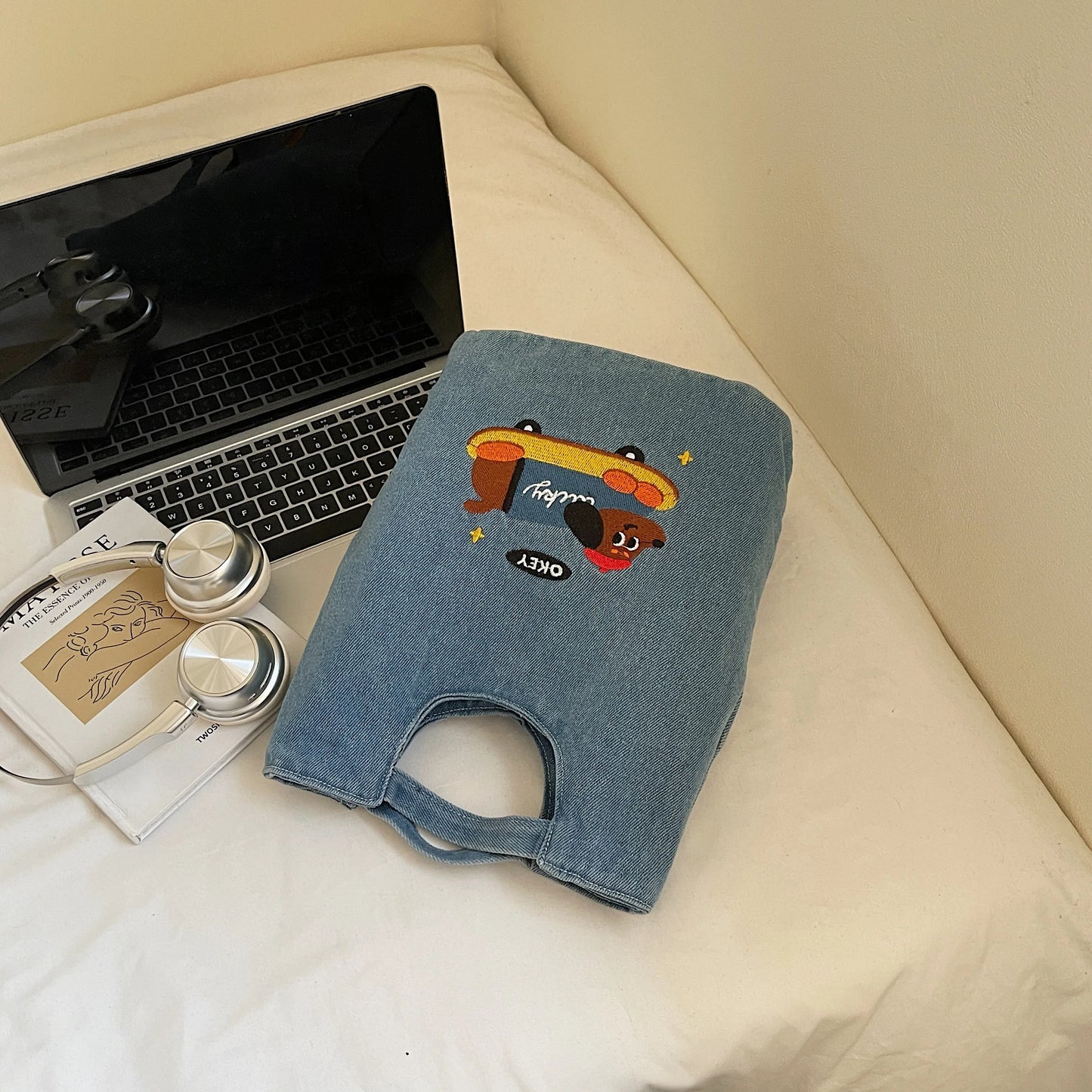 American Retro Japanese Style Tote Bag 2025 New Large Capacity Korean Commuting Portable Bucket Bag Relaxed Feeling Women's Bag