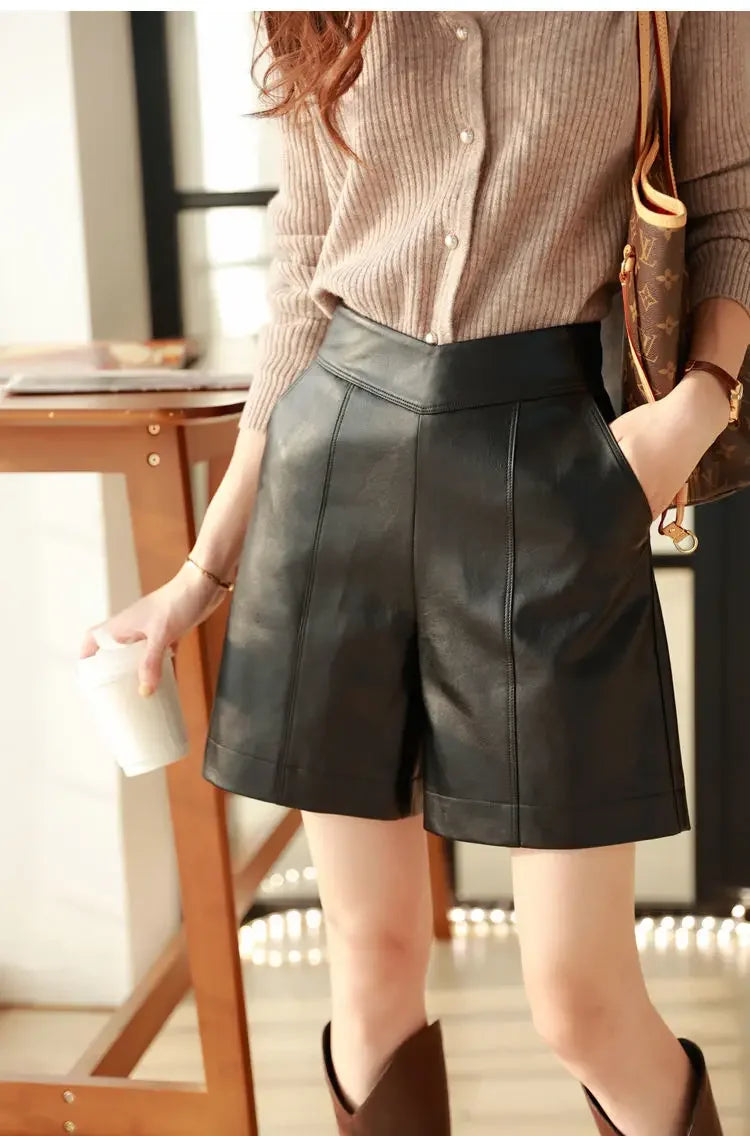 Simplicity Fashion Autumn New Women Solid Zipper Pocket Patchwork Korean Chic High Waist Loose A-line PU Leather Wide Leg Shorts