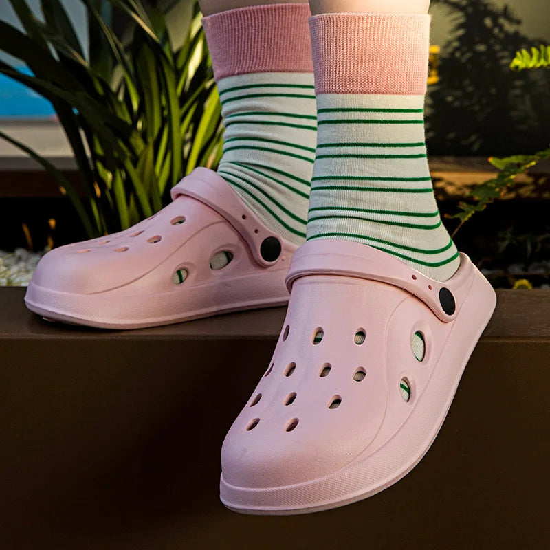 Summer Hollow Out Closed Toe Non-slip Slippers Soft Bottom Clogs Sandals Women Men Lightweight Outdoor Thick-soled Garden Shoes