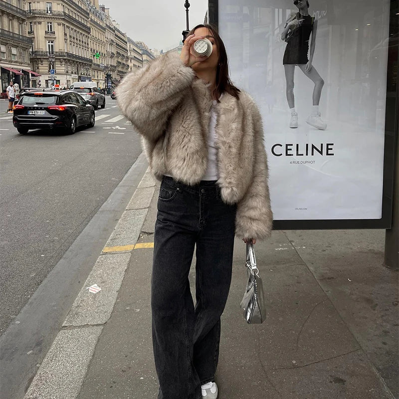 Ins Hot Brand Fashion Black Warm Cozy Cropped Faux Fur Coat Women Winter 2024 Chic Girls Street Fashion Luxury Short Fur Jacket
