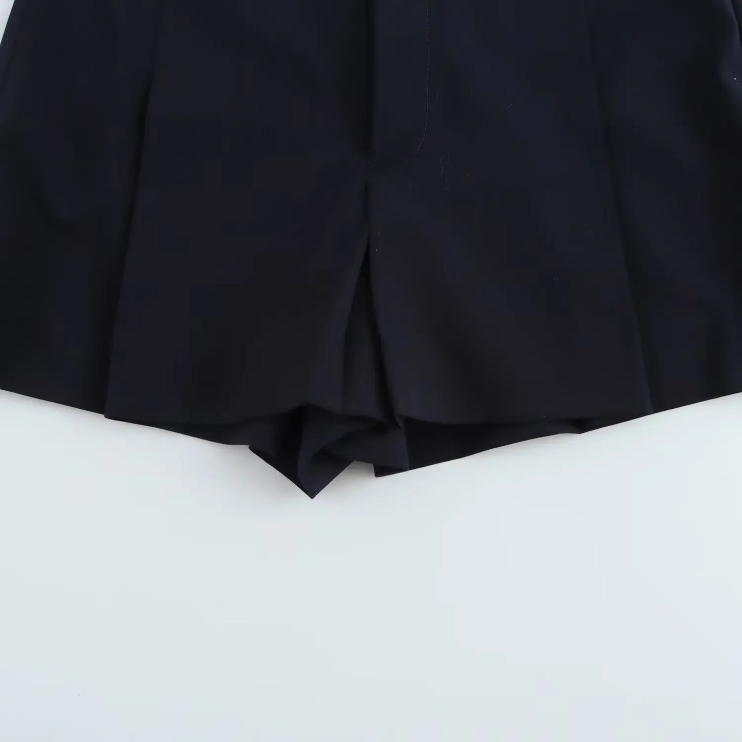 ZRWomen's Fashionable Versatile High-Waisted Slimming Plaid Shorts Skirt New Arrival Spring 2025 Commute Style