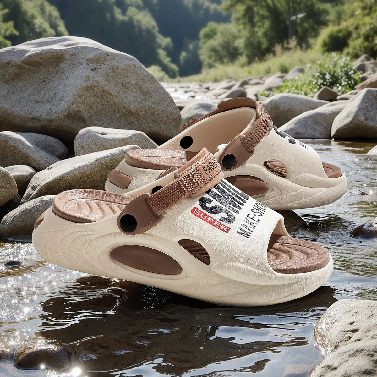 Summer Men Thick Bottom Hole Shoes Beach EVA Platform Slippers Fashion Comfortable Non-Slip Sandals Indoor Outdoor Men Slides