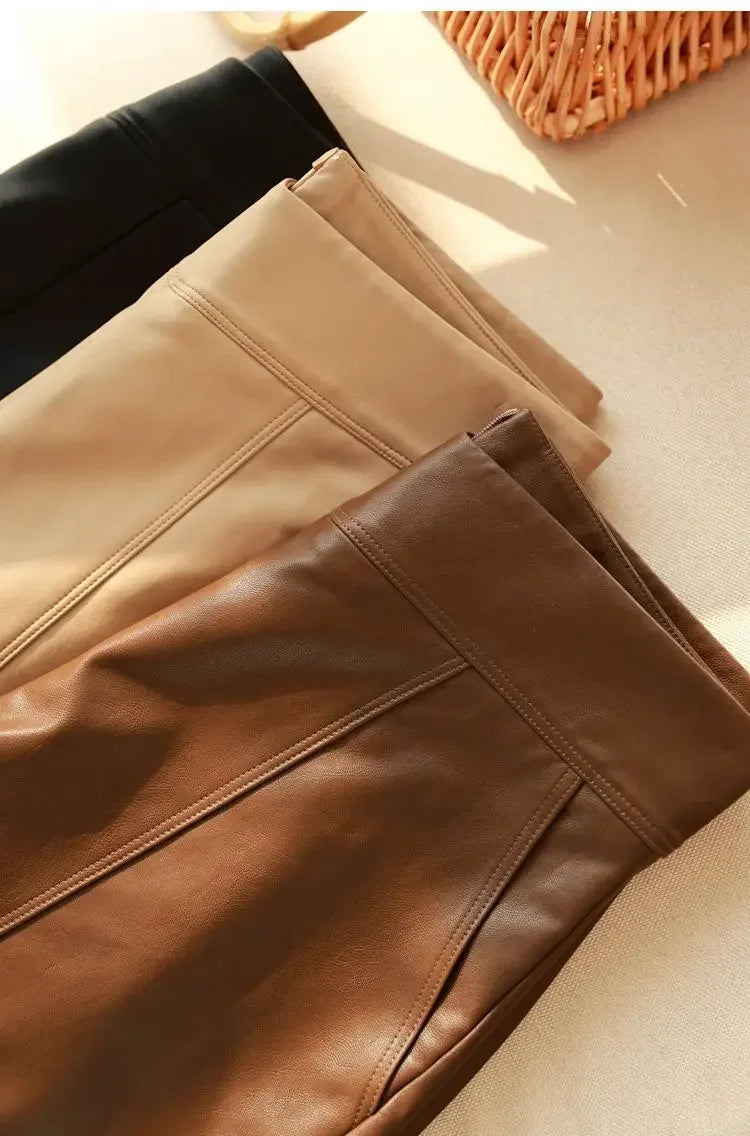 Simplicity Fashion Autumn New Women Solid Zipper Pocket Patchwork Korean Chic High Waist Loose A-line PU Leather Wide Leg Shorts