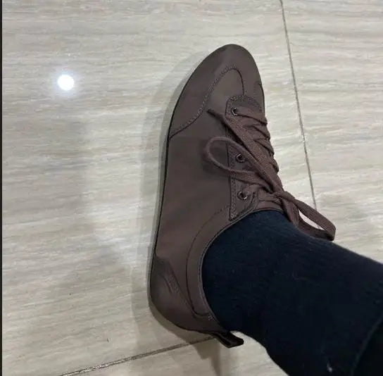 2025 New Women's Shoes Brown Soft Top Flat Sports Casual Shoes British Style Lace Up Versatile Shallow Mouth Board Shoes Loafers